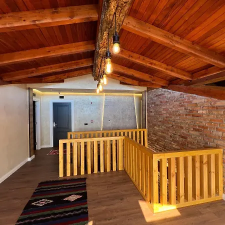 Bujtina Ajazi Guest house Kavaje