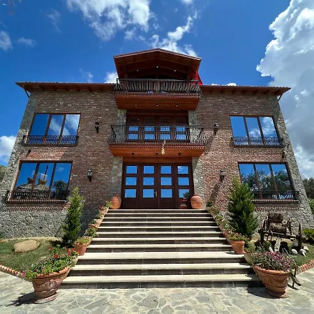 Bujtina Ajazi *